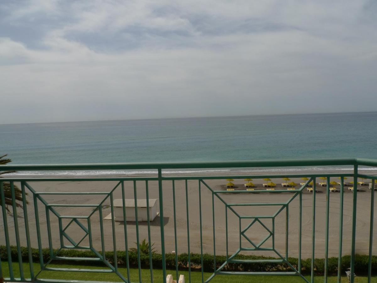 Torrox Costa Beachfront Apartment Exteriér fotografie